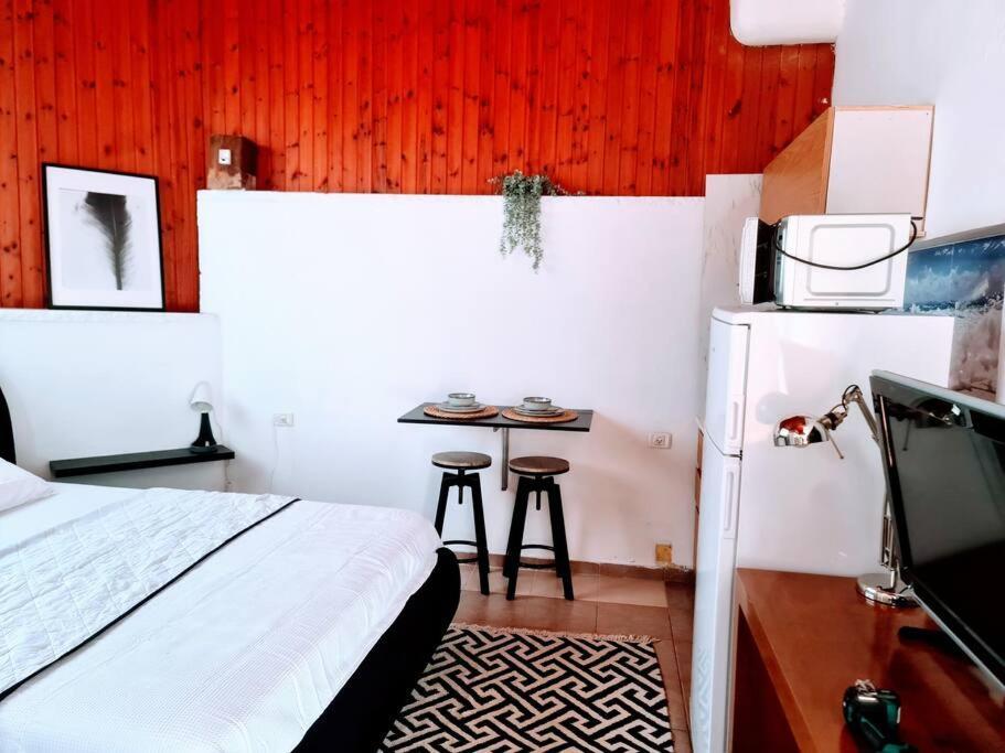 Studio In Herzliya, Near Idc & Park Exterior photo